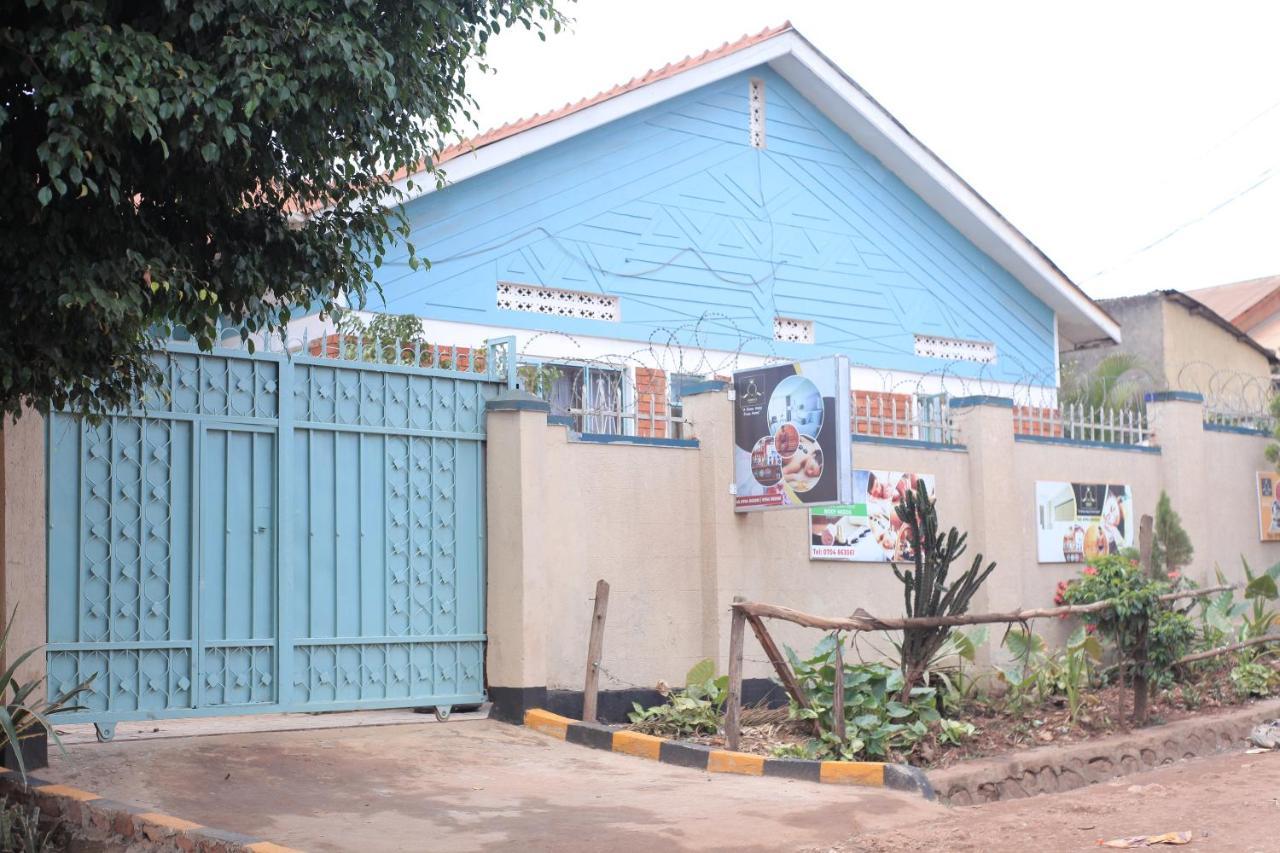 Emmas' Guest House Kampala Ngoại thất bức ảnh